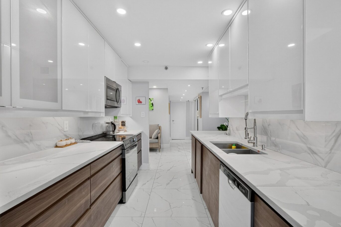 5950 Boul. Cavendish #108 Côte-Saint-Luc (Montréal)