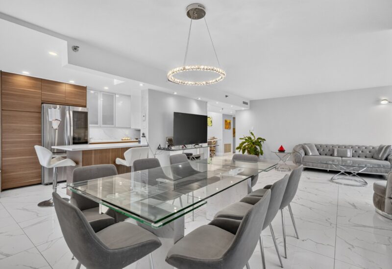5950 Boul. Cavendish #108 Côte-Saint-Luc (Montréal)
