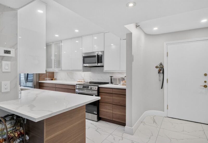 5950 Boul. Cavendish #108 Côte-Saint-Luc (Montréal)