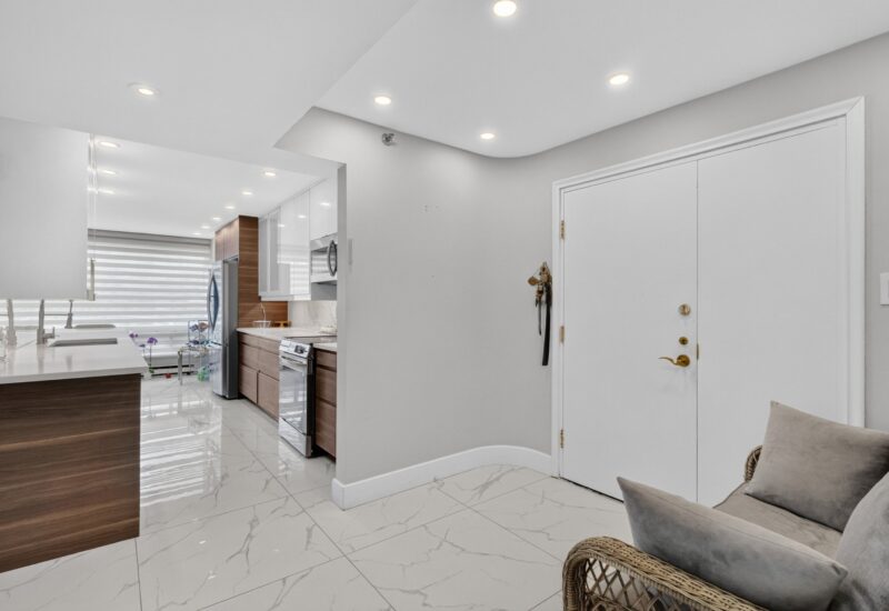 5950 Boul. Cavendish #108 Côte-Saint-Luc (Montréal)