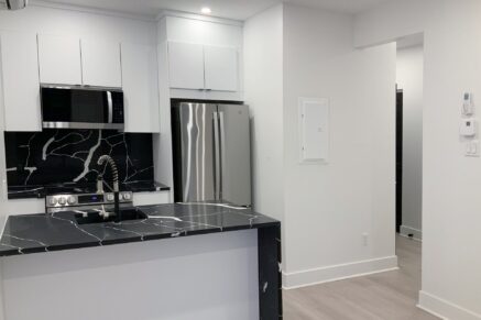 4900 Ch. de la Côte-des-Neiges #6 Montréal (Côte-des-Neiges/Notre-Dame-de-Grâce) (Montréal)
