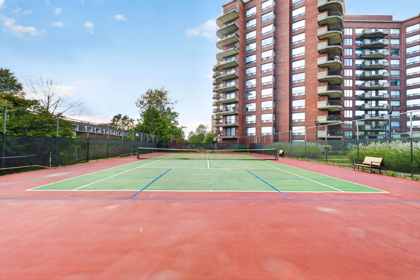 5900 Boul. Cavendish #107 Côte-Saint-Luc (Montréal)