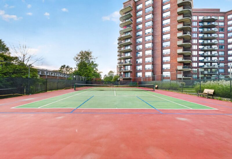 5900 Boul. Cavendish #107 Côte-Saint-Luc (Montréal)