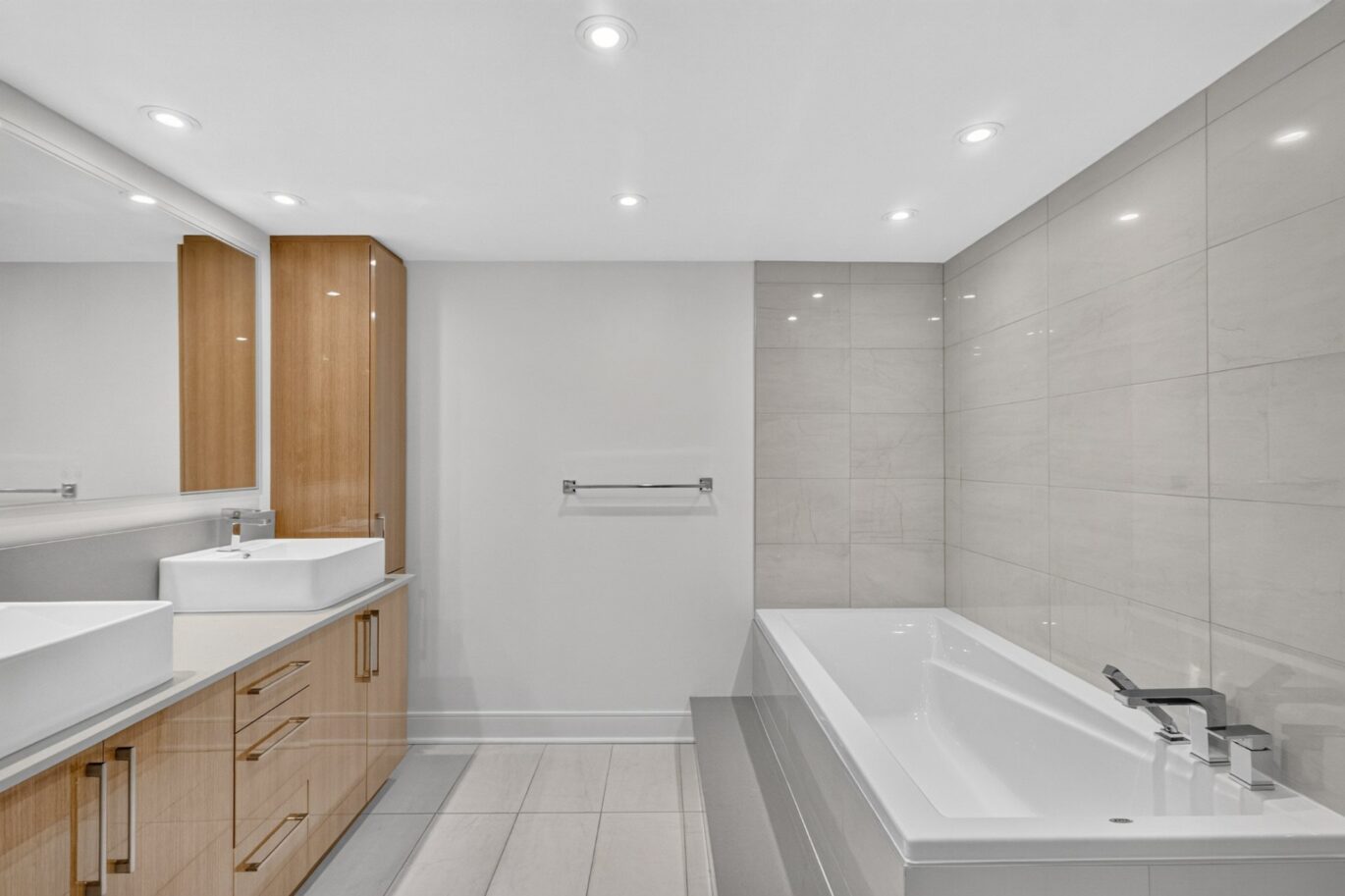 5900 Boul. Cavendish #107 Côte-Saint-Luc (Montréal)