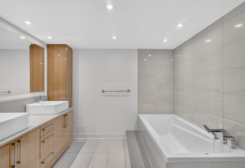 5900 Boul. Cavendish #107 Côte-Saint-Luc (Montréal)
