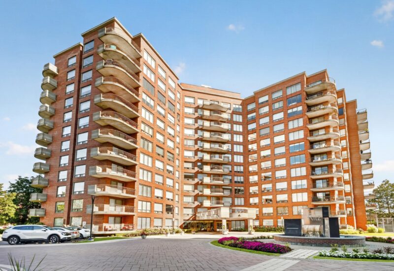 5900 Boul. Cavendish #107 Côte-Saint-Luc (Montréal)