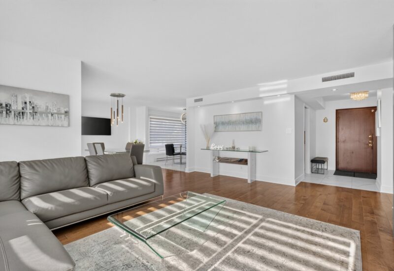 5900 Boul. Cavendish #107 Côte-Saint-Luc (Montréal)