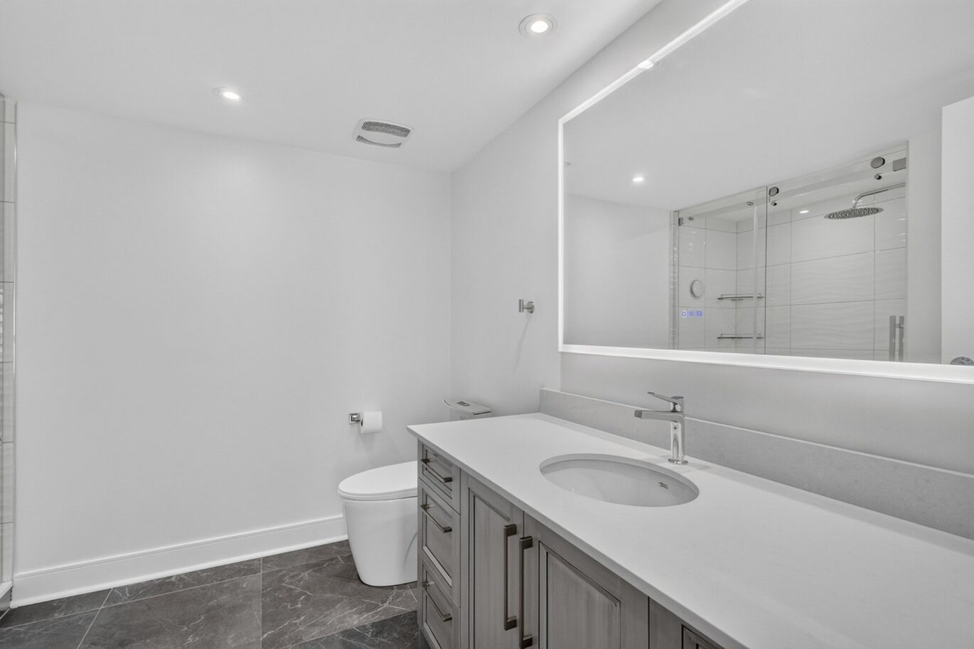5900 Boul. Cavendish #107 Côte-Saint-Luc (Montréal)