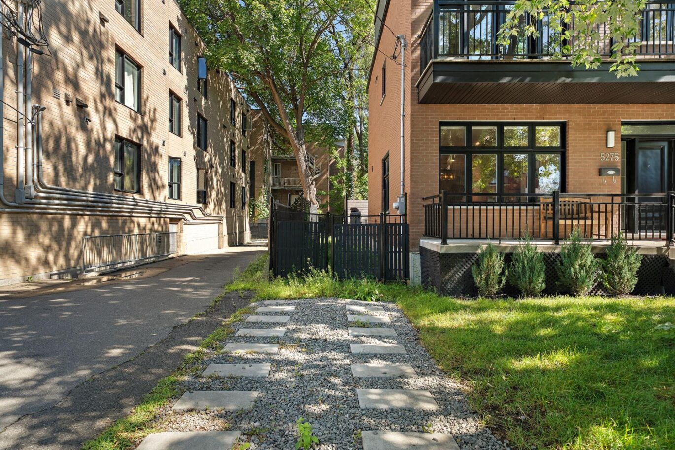 5275 Av. Beaconsfield Montréal (Côte-des-Neiges/Notre-Dame-de-Grâce) (Montréal)