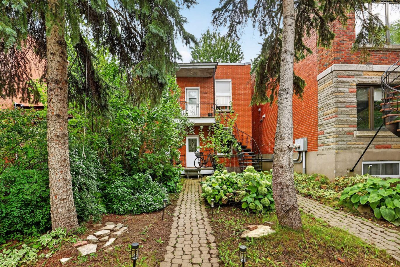 1840 – 1842 Av. Woodland Montréal (Le Sud-Ouest) (Montréal)