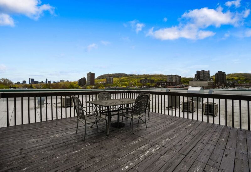 5099 Rue Jeanne-Mance #302 Montréal (Le Plateau-Mont-Royal) (Montréal)