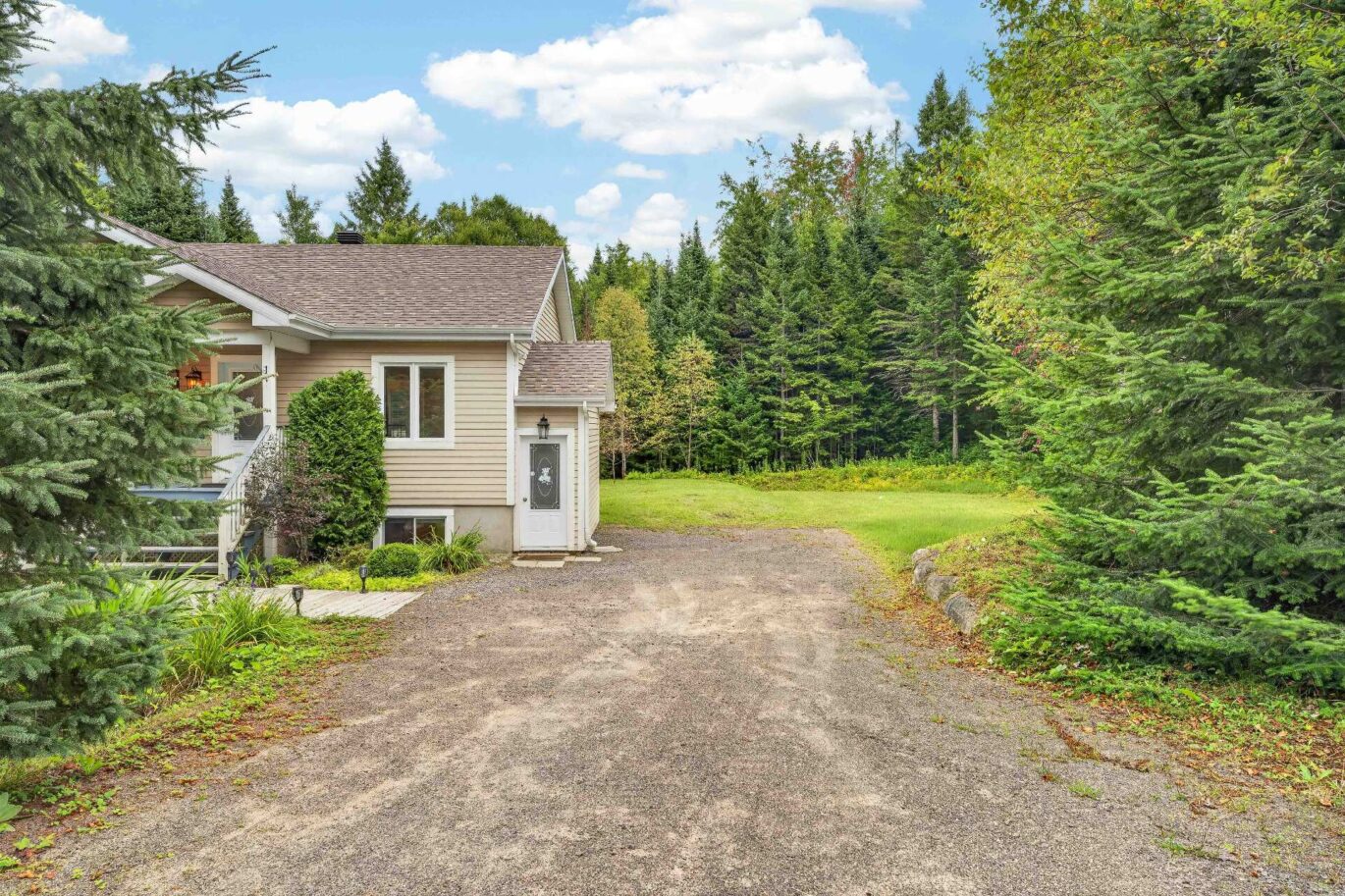 3 – 3 Rue des Golfeurs Sainte-Marguerite-du-Lac-Masson (Laurentides)