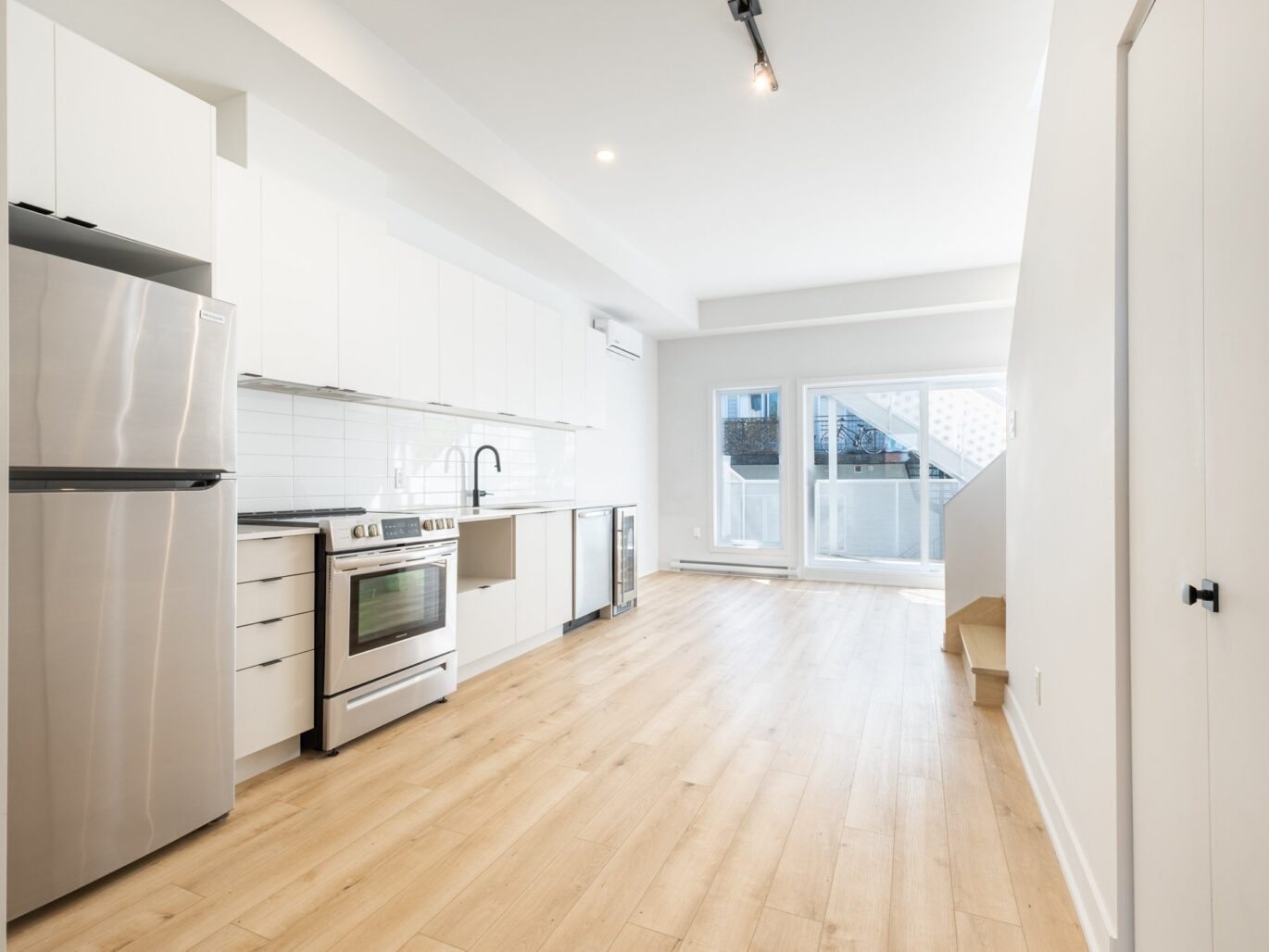 7448 Av. De Chateaubriand #B Montréal (Villeray/Saint-Michel/Parc-Extension) (Montréal)