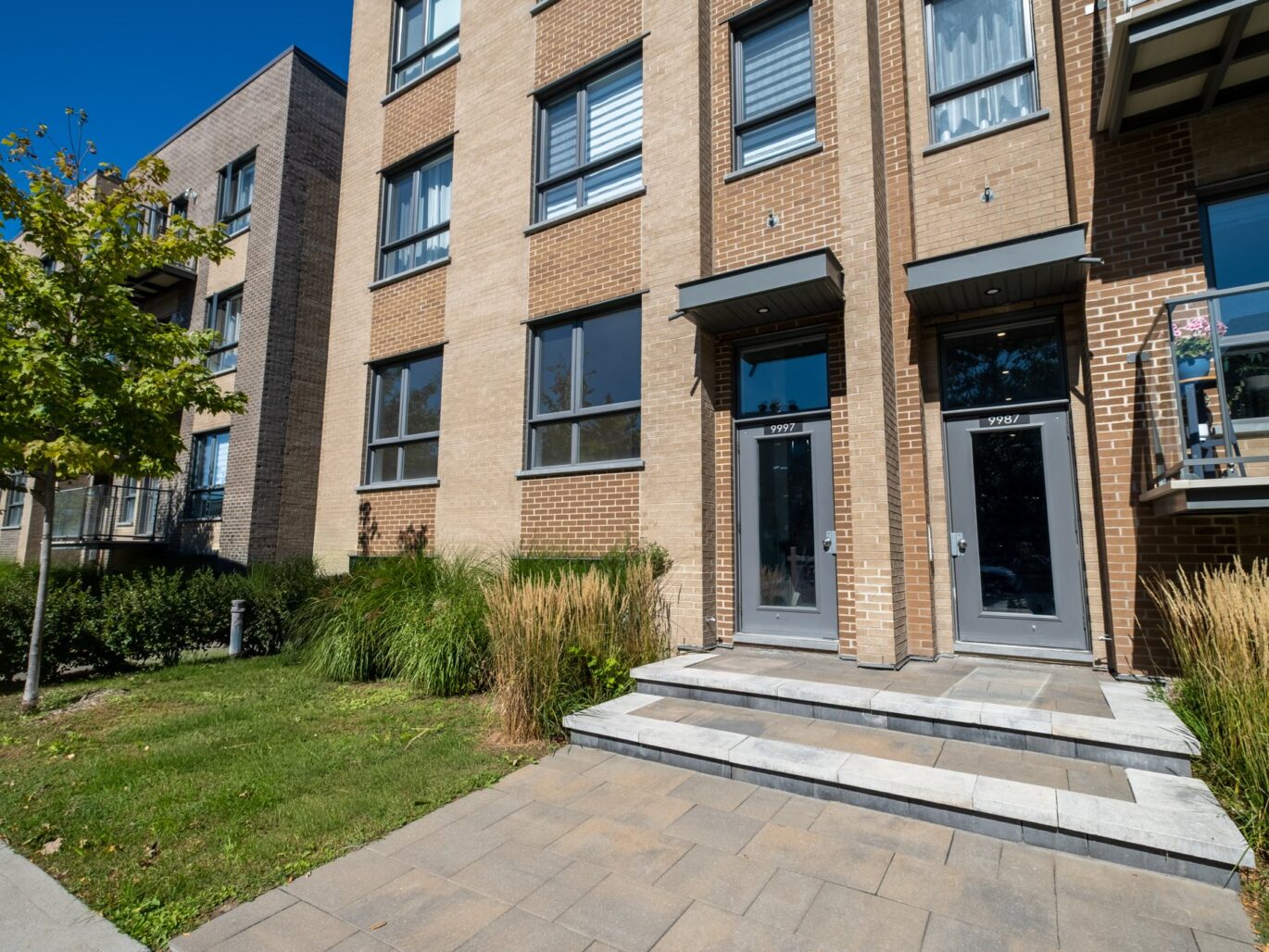9997 Boul. St-Laurent #3 Montréal (Ahuntsic-Cartierville) (Montréal)