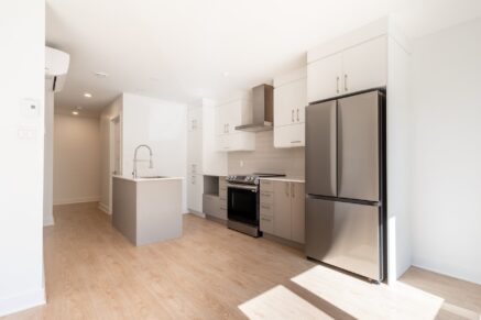 9997 Boul. St-Laurent #3 Montréal (Ahuntsic-Cartierville) (Montréal)