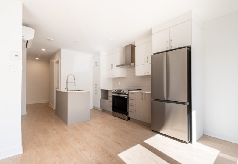 9997 Boul. St-Laurent #3 Montréal (Ahuntsic-Cartierville) (Montréal)