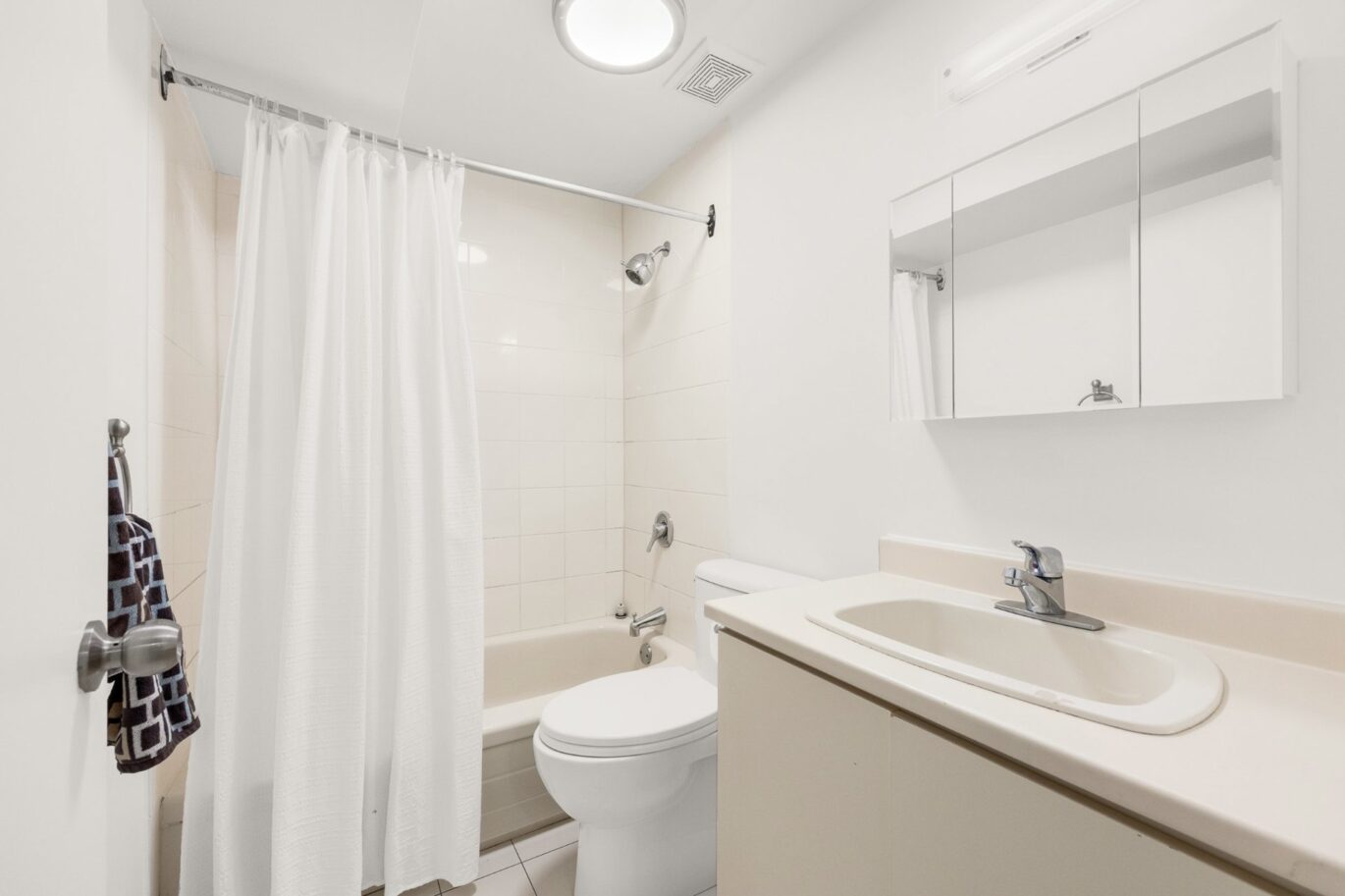 5554 Av. Alpine Côte-Saint-Luc (Montréal)