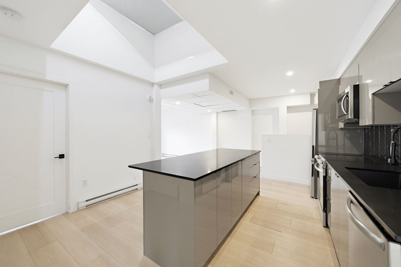 5350 Av. Victoria #201 Montréal (Côte-des-Neiges/Notre-Dame-de-Grâce) (Montréal)