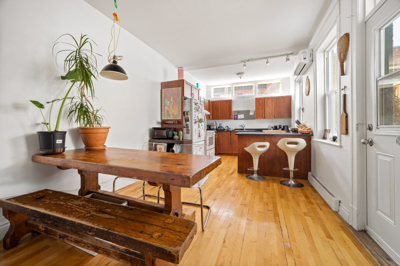 4098 – 4100 Rue St-Hubert Montréal (Le Plateau-Mont-Royal) (Montréal)
