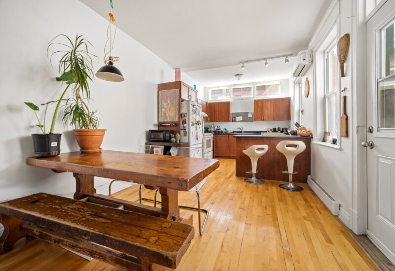 4098 – 4100 Rue St-Hubert Montréal (Le Plateau-Mont-Royal) (Montréal)