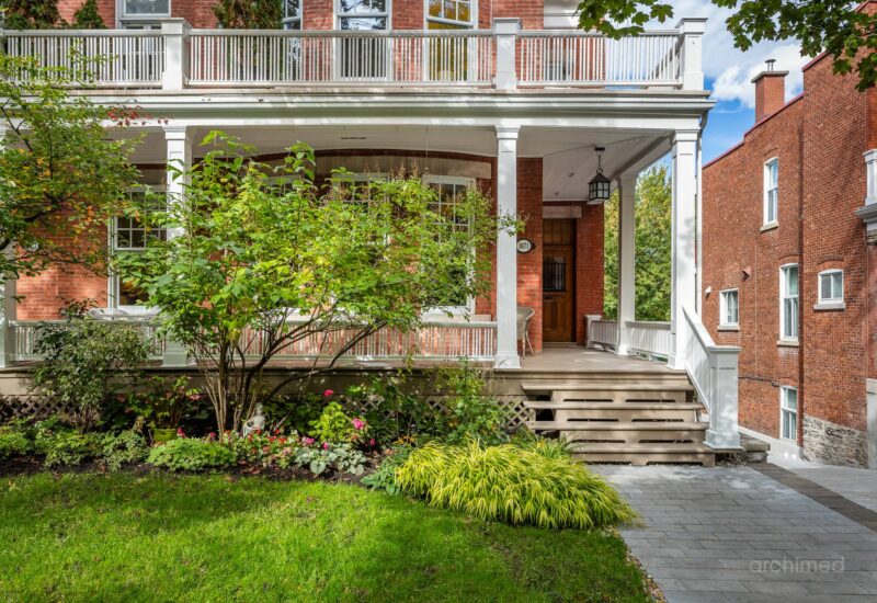1071 Boul. Mont-Royal Montréal (Outremont) (Montréal)