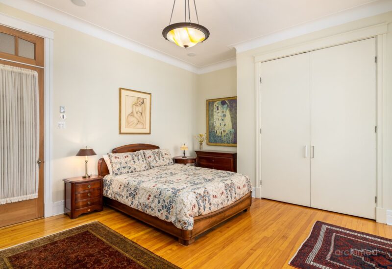 1071 Boul. Mont-Royal Montréal (Outremont) (Montréal)
