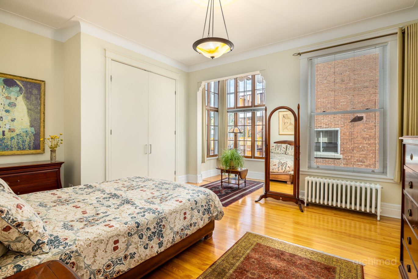 1071 Boul. Mont-Royal Montréal (Outremont) (Montréal)