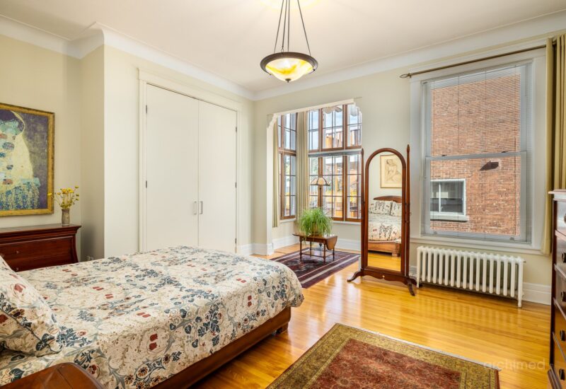 1071 Boul. Mont-Royal Montréal (Outremont) (Montréal)
