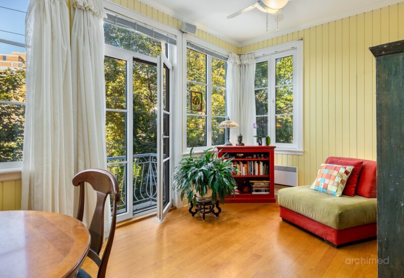 1071 Boul. Mont-Royal Montréal (Outremont) (Montréal)