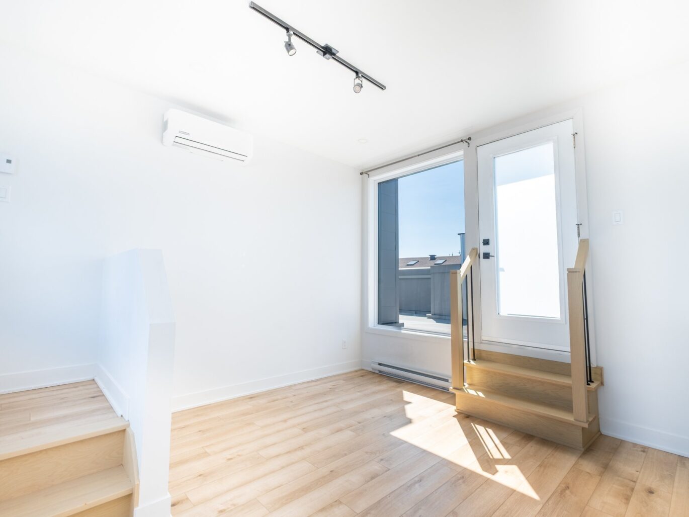 7448 Av. De Chateaubriand #B Montréal (Villeray/Saint-Michel/Parc-Extension) (Montréal)