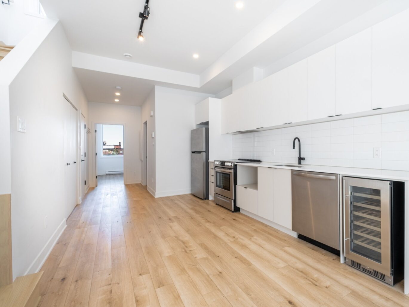 7448 Av. De Chateaubriand #B Montréal (Villeray/Saint-Michel/Parc-Extension) (Montréal)
