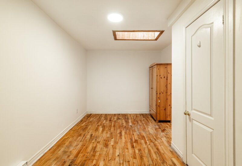 6492 Av. McLynn Montréal (Côte-des-Neiges/Notre-Dame-de-Grâce) (Montréal)