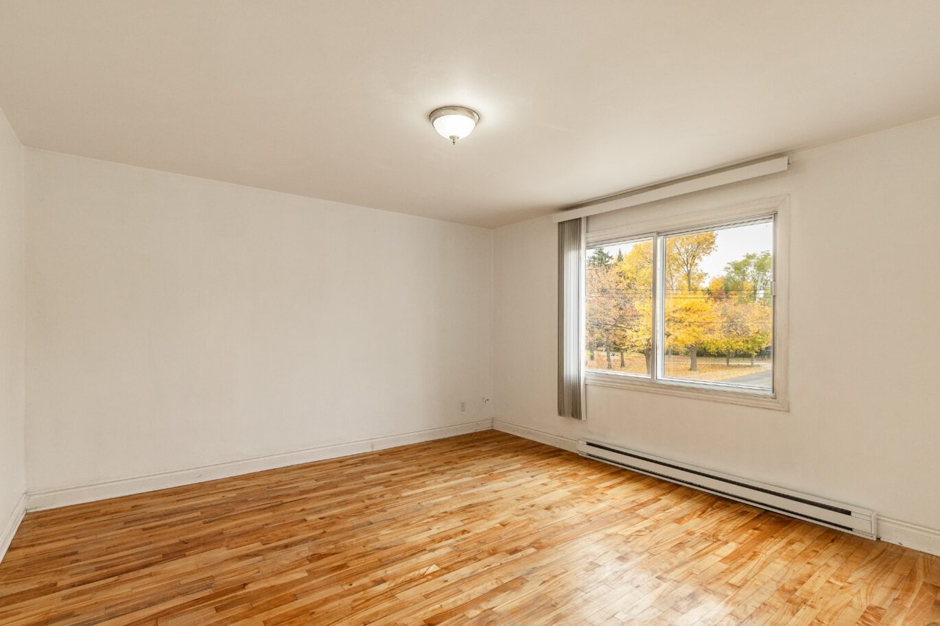 6492 Av. McLynn Montréal (Côte-des-Neiges/Notre-Dame-de-Grâce) (Montréal)