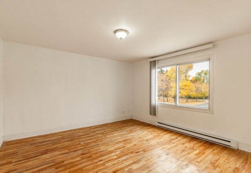 6492 Av. McLynn Montréal (Côte-des-Neiges/Notre-Dame-de-Grâce) (Montréal)