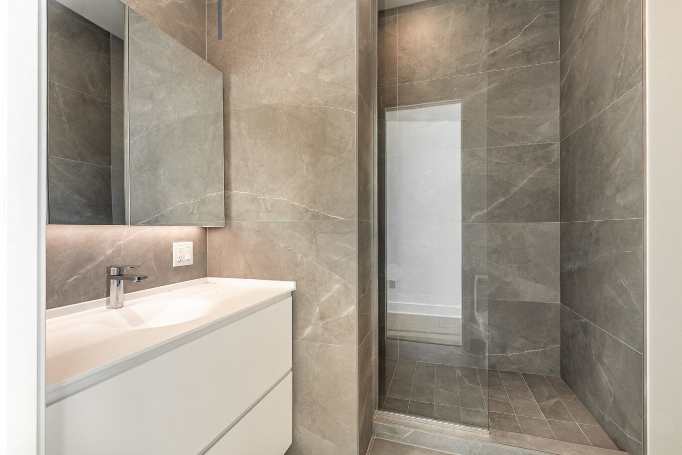 1000 Rue André-Prévost #4102 Montréal (Verdun/Île-des-Sœurs) (Montréal)