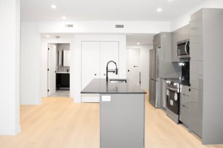 5350 Av. Victoria #103A Montréal (Côte-des-Neiges/Notre-Dame-de-Grâce) (Montréal)