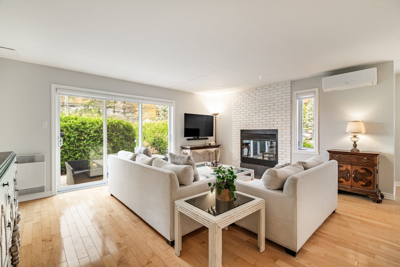 54 Rue Principale #A Saint-Sauveur (Laurentides)