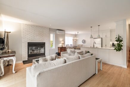 54 Rue Principale #A Saint-Sauveur (Laurentides)
