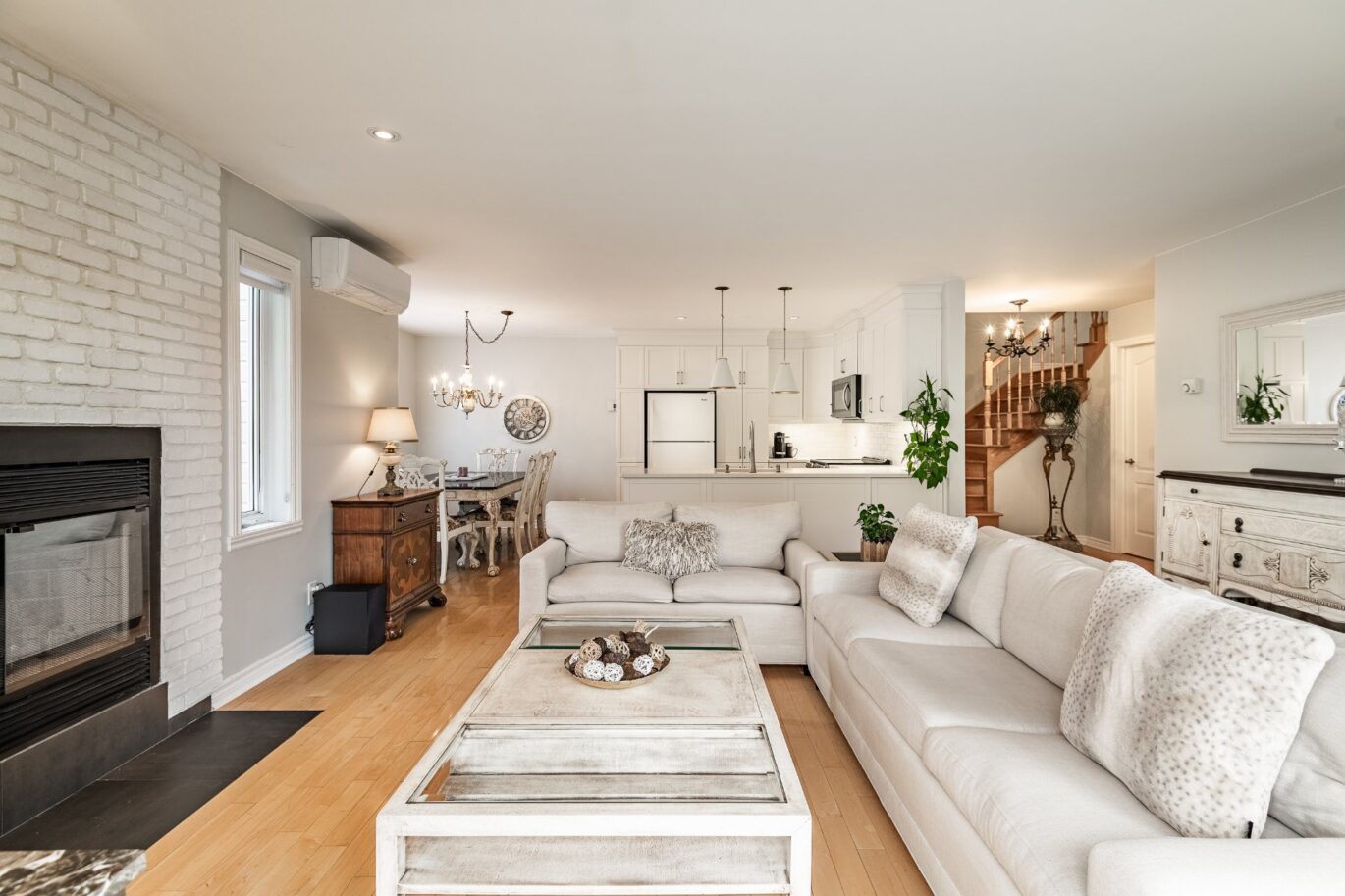 54 Rue Principale #A Saint-Sauveur (Laurentides)